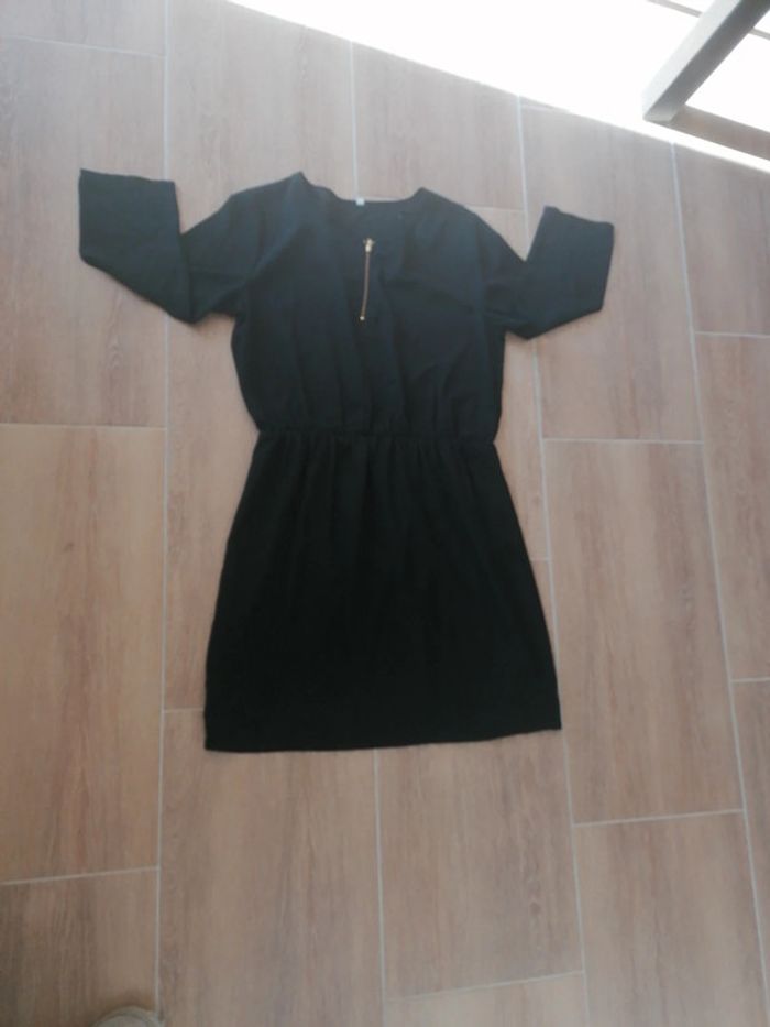 Robe noir taille 42