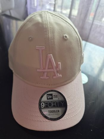 Casque new era neuf et étiquetté fille 
