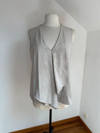 Superbe blouse neuve en tissu fluide effet daim BCBG Maxazria S 36