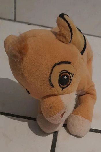 Peluche roi lion