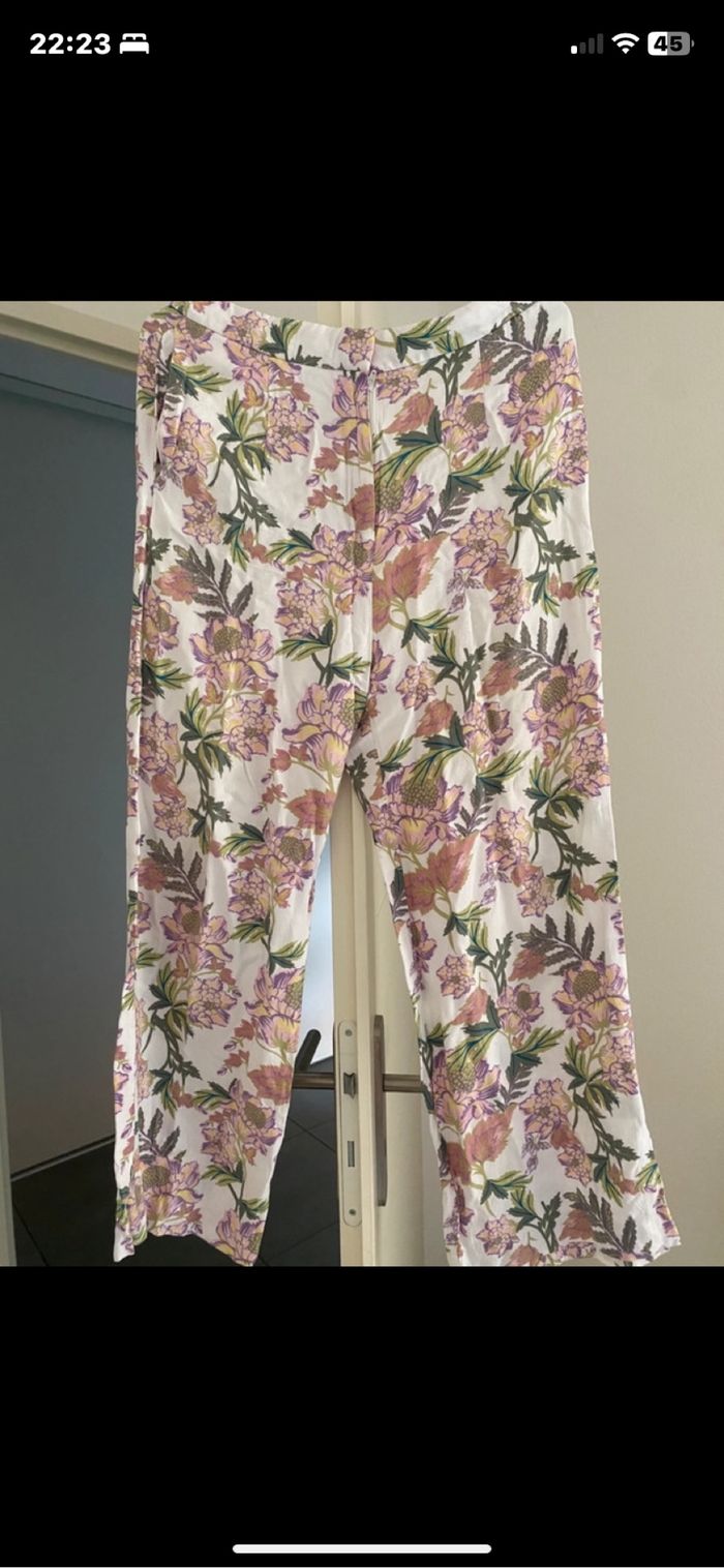 Pantalon imprimé fleurs - photo numéro 3