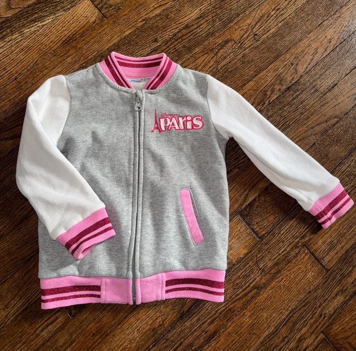 Gilet ou blouson Disneyland Paris 24 mois Acheté au parc