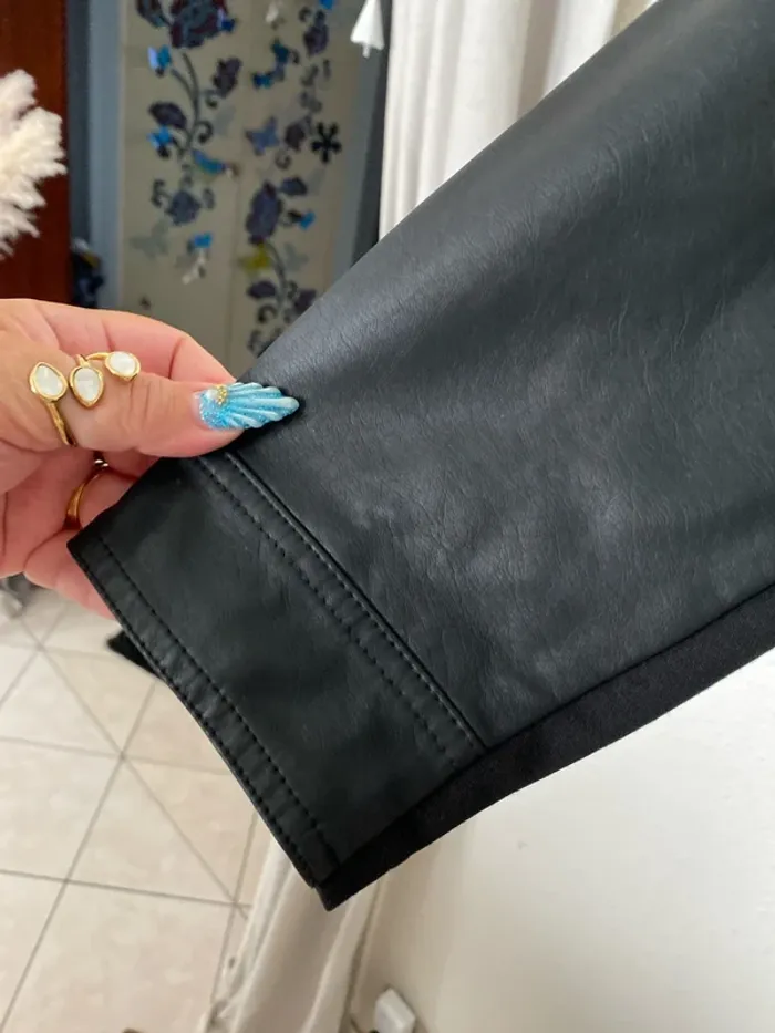 Superbe veste en simili cuir noir M&S mode 46 - photo numéro 2