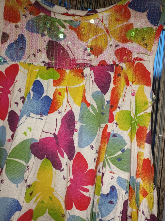 Lot 4 robe ete 🦋 taille 5 ans - photo numéro 9