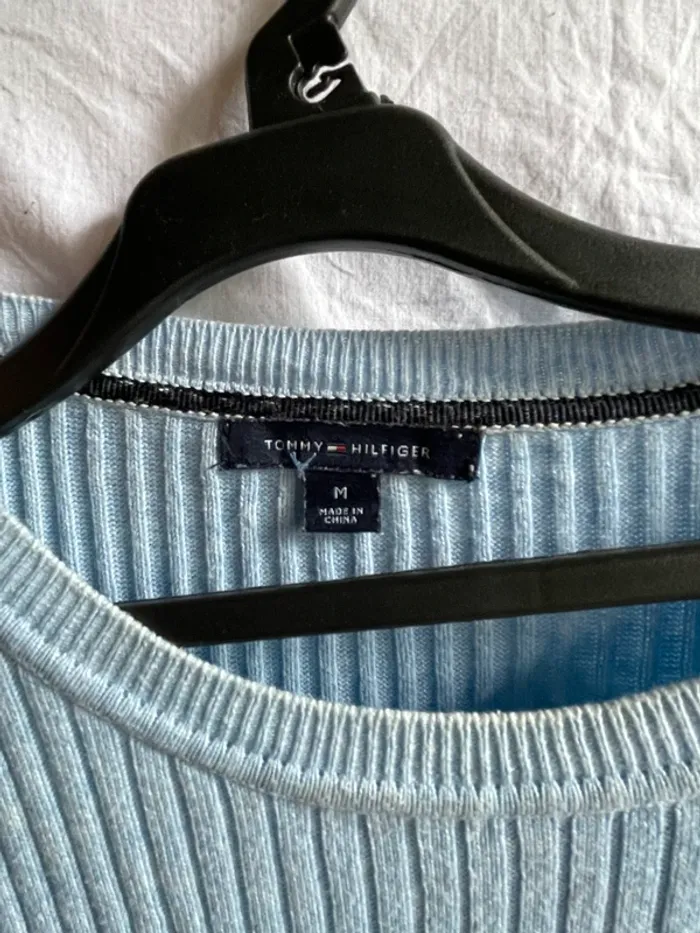 Haut tommy hilfiger taille M - photo numéro 2