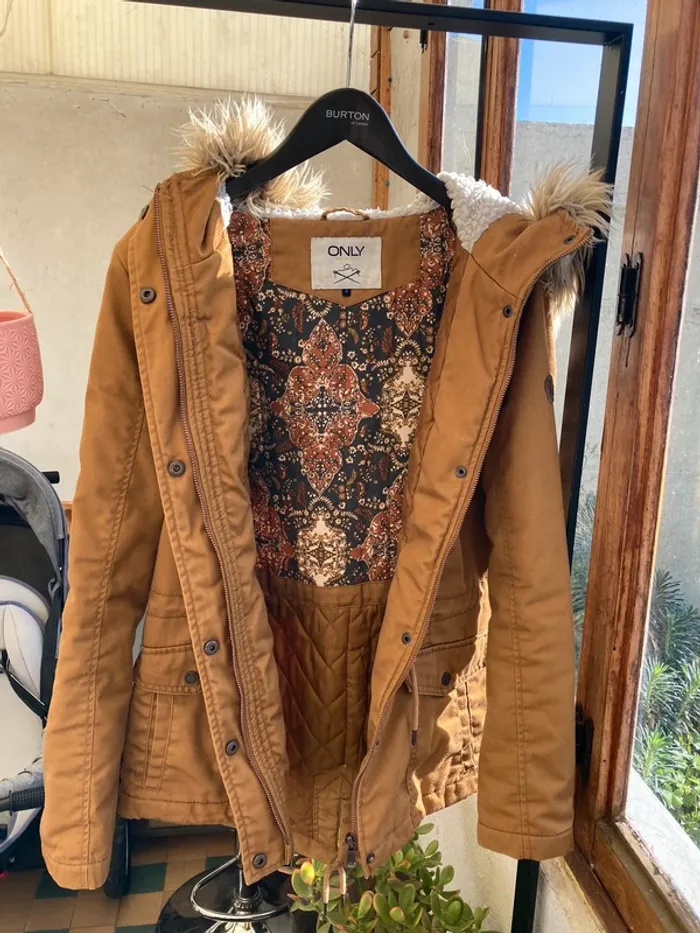 Manteau / parka only - photo numéro 4