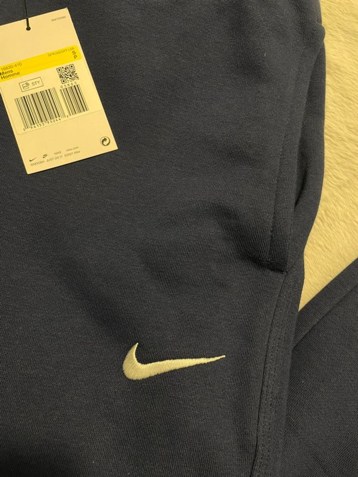Jogging Nike bleu logo brodé blanc - Taille S - photo numéro 3