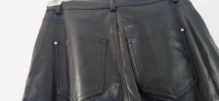 Pantalon effet similicuir noir Zara Taille 36 - photo numéro 4