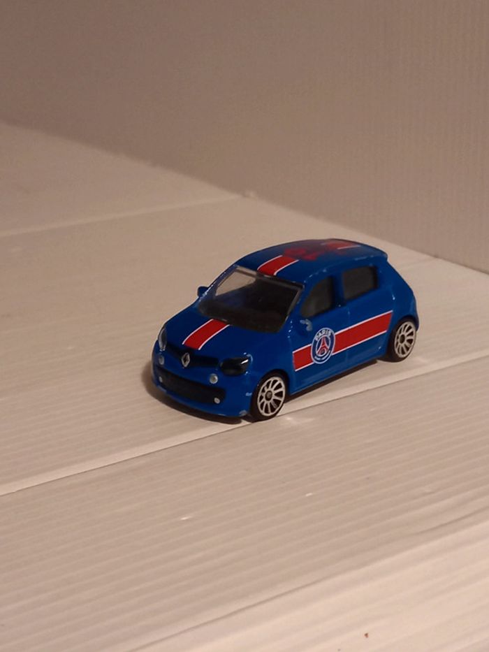 Majorette psg sarabia