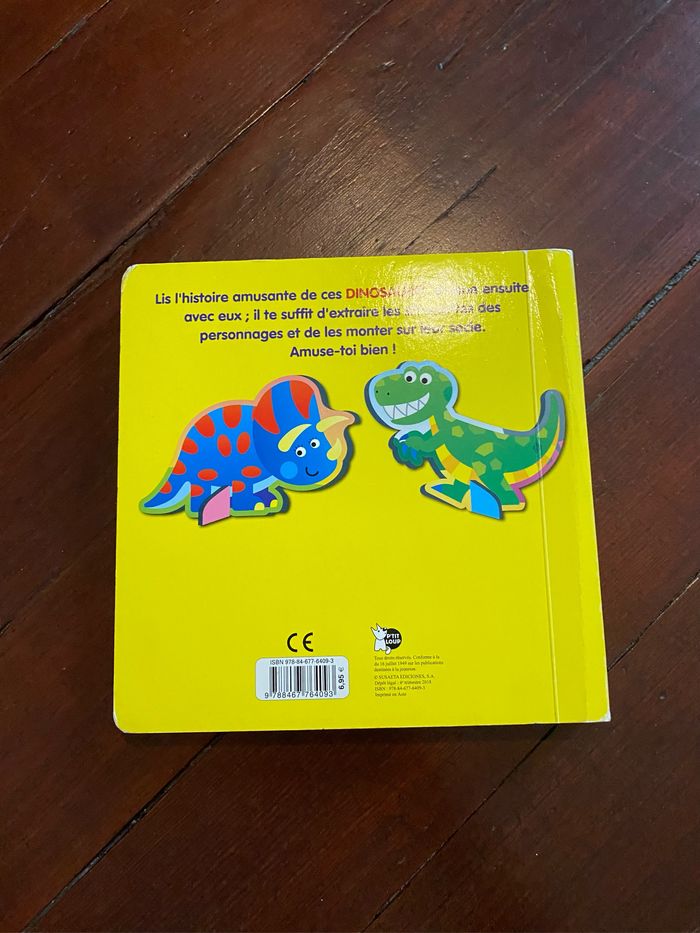 Livre je joue avec les dinosaures - photo numéro 2