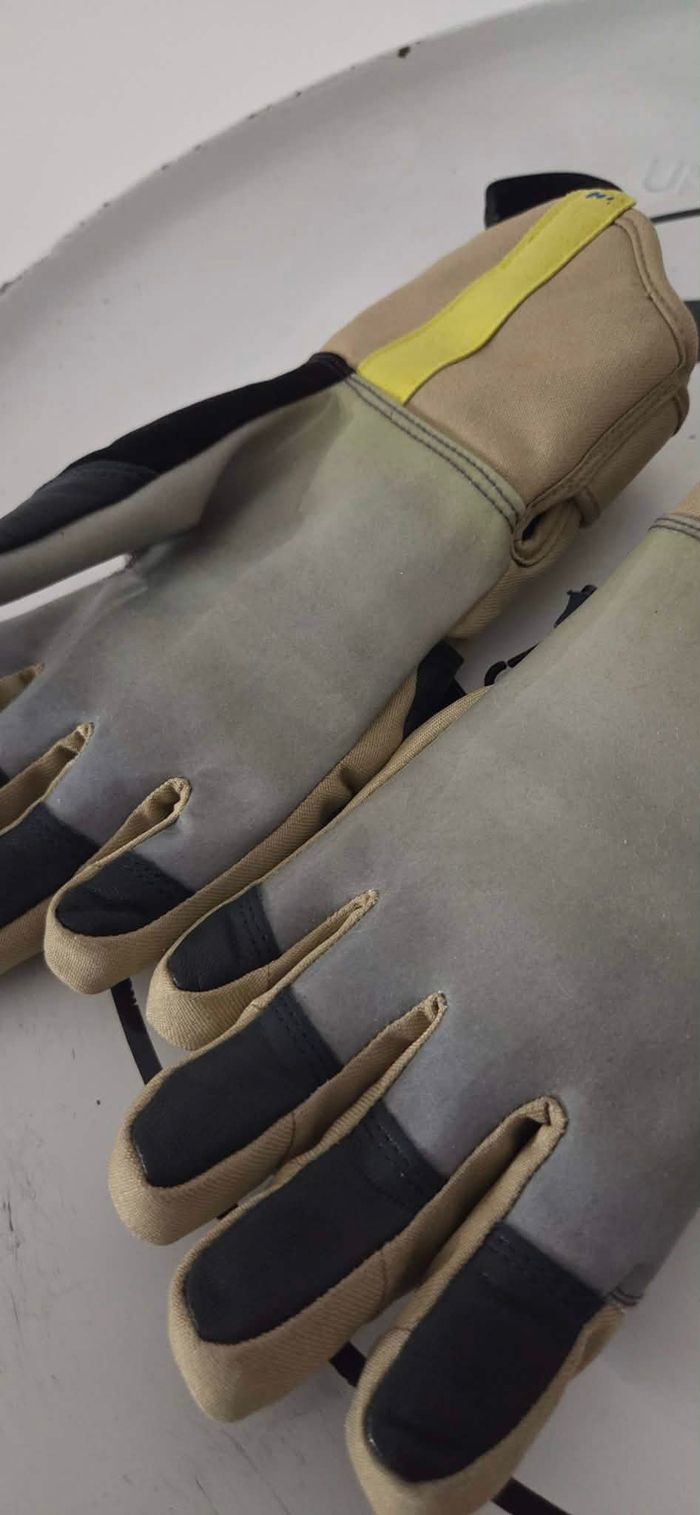 Gants ski/snow Wed’ze (Decathlon) taille S – chaud & renforcé (cuir) – beige/noir - photo numéro 4