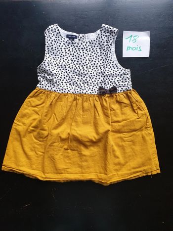 Robe à pois et noeud