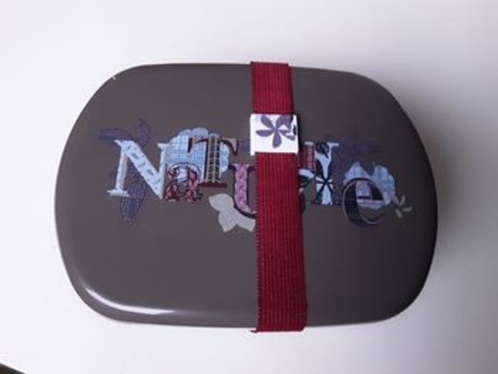 Lunch box