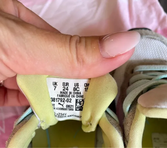 Baskets Puma fille taille 24 - photo numéro 3