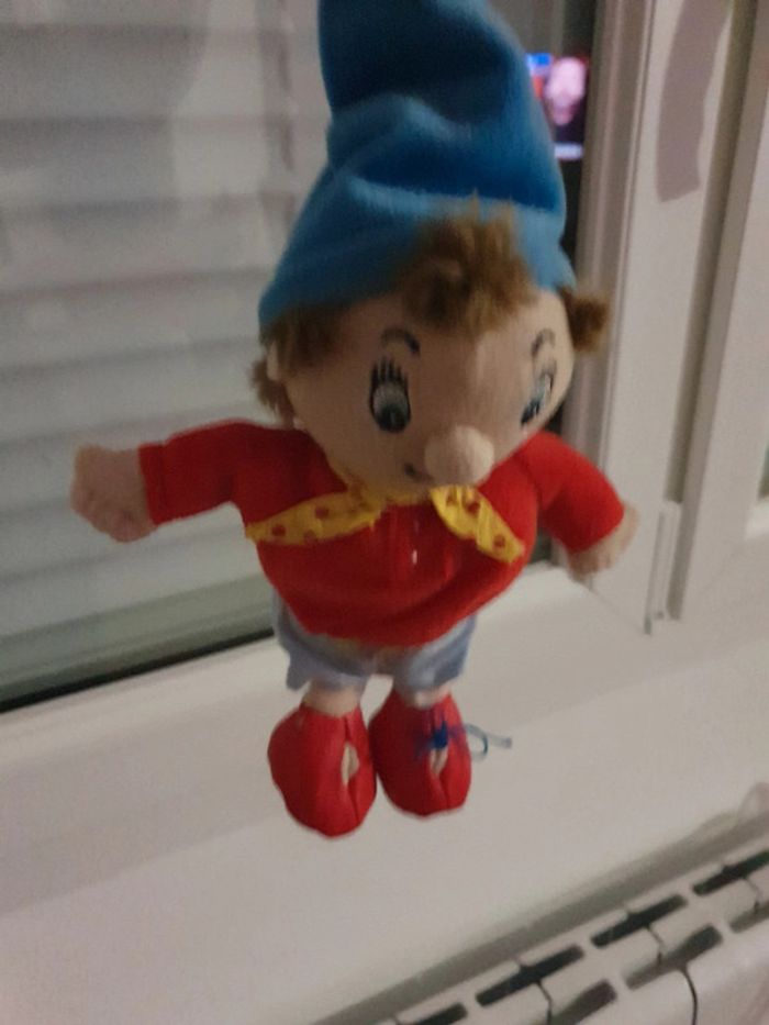 Peluches Oui oui - photo numéro 9