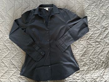 Chemisier noir élégant femme