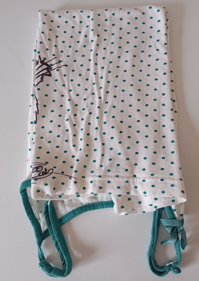 Chemise de nuit ou robe d'été. 10 ans . Coton . Blanc et vert . Chat . Graine de rêve. Très bon état - photo numéro 4
