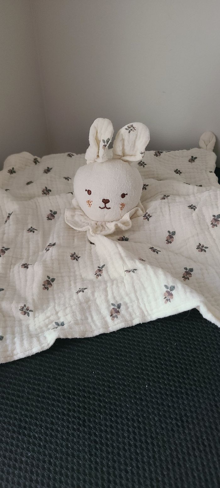 Doudou Plat/Mouchoir Lange Carré Lapin Jaune Noisettes - photo numéro 4