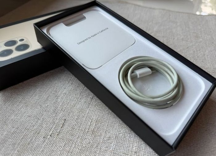 Une iphone treize - photo numéro 5