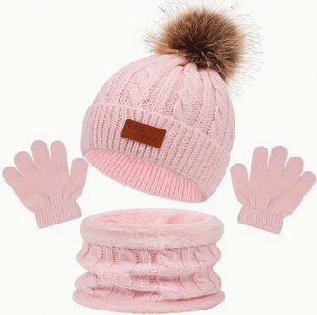 Ensemble tricoté trois pièces avec pompon et étiquette en cuir