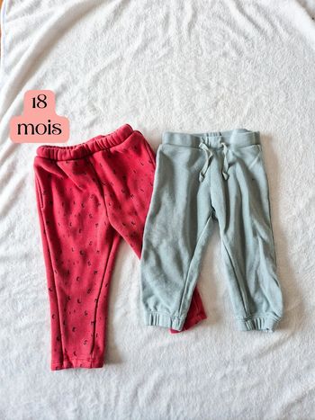 Lot 2 pantalons 18 mois