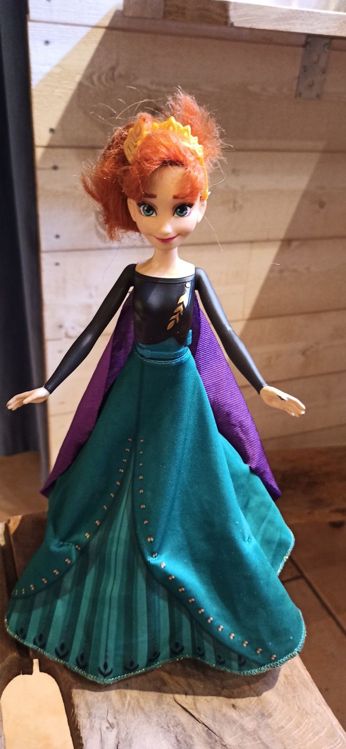 Poupée Anna - avec robes interchangeables - photo numéro 5