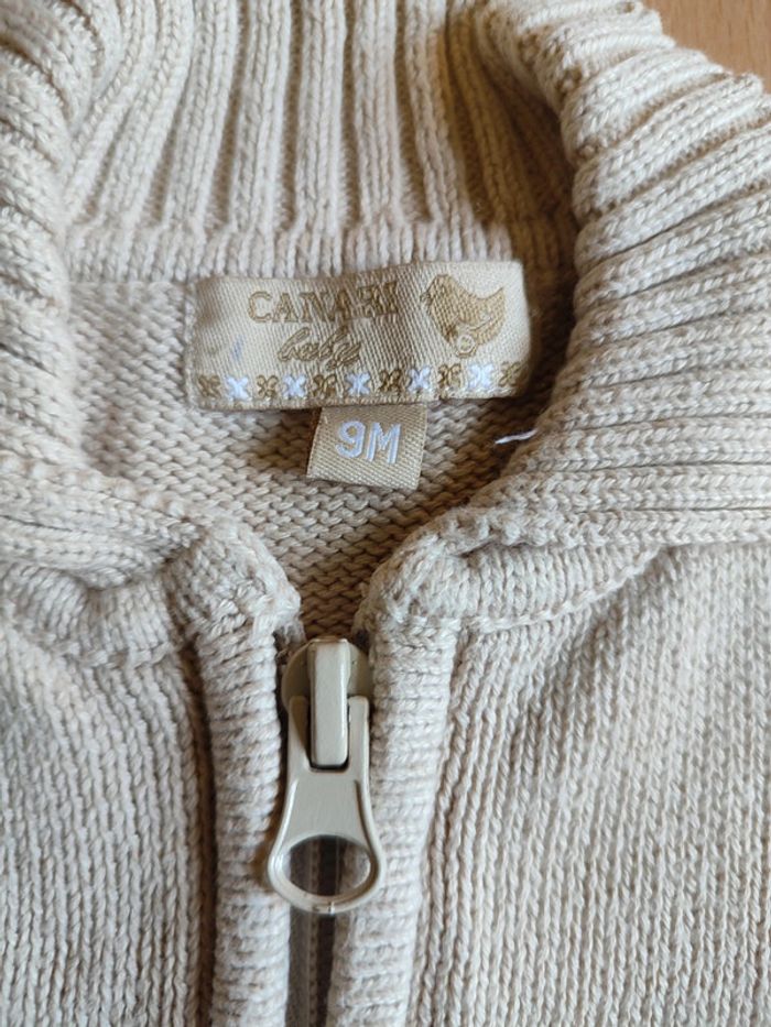 Lot salopette Les bébé sont comme ça + gilet Canari Baby + t-shirt manches longues Boboli en 9M - photo numéro 9