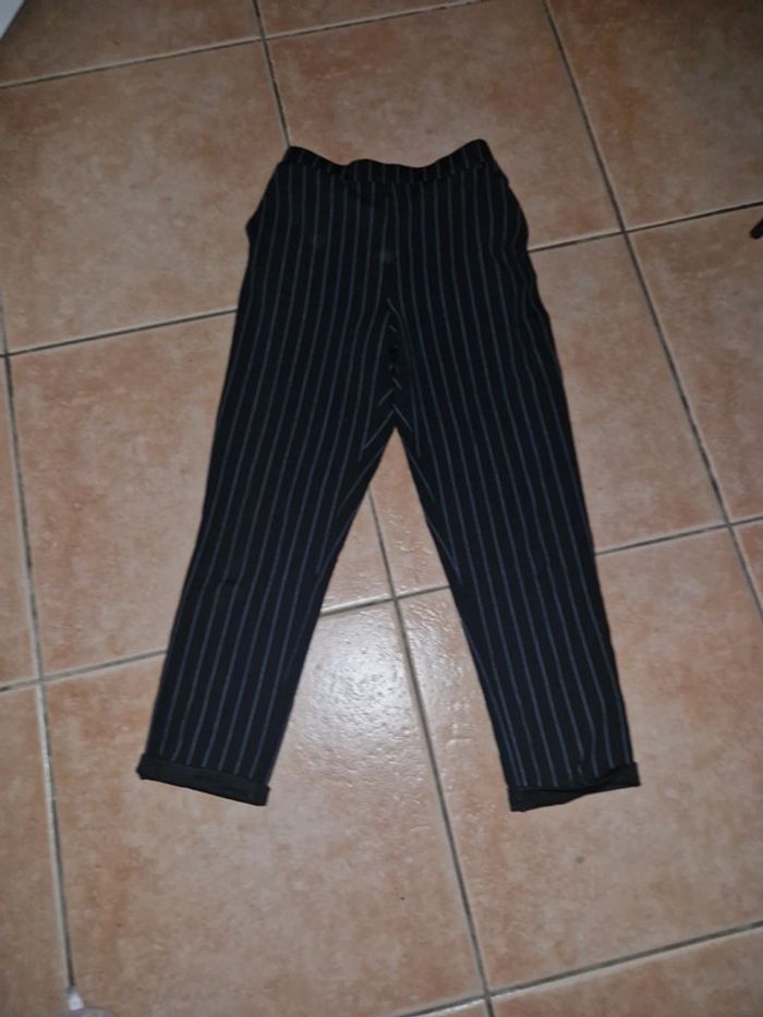 Pantalon noir rayé - photo numéro 2