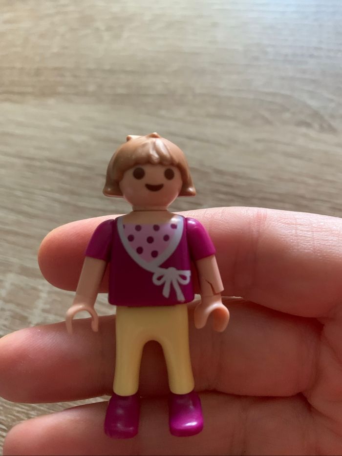 2 enfants et mobilier Playmobil - photo numéro 6