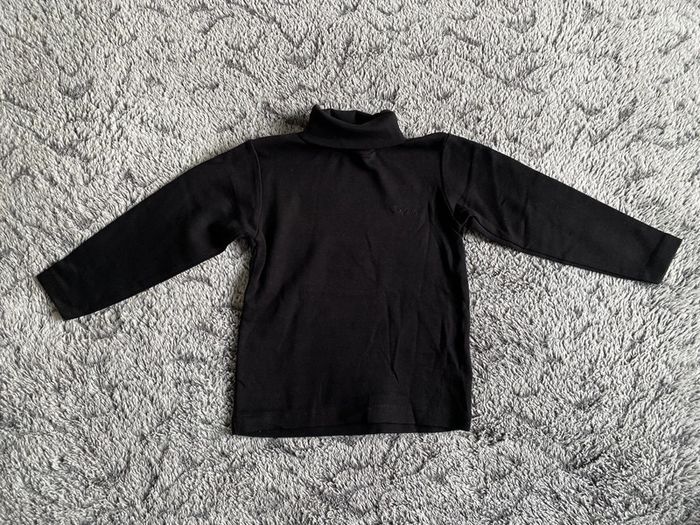 Teeshirt col roulé noir NEUF - 4 ans