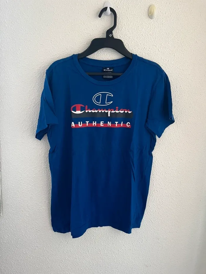 T-shirt Champion đź’«taille 12-13 ans