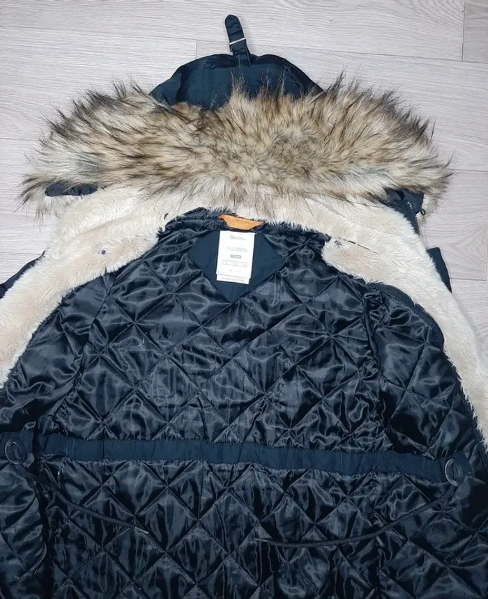Parka Bershka taille S en très bon état - photo numéro 2
