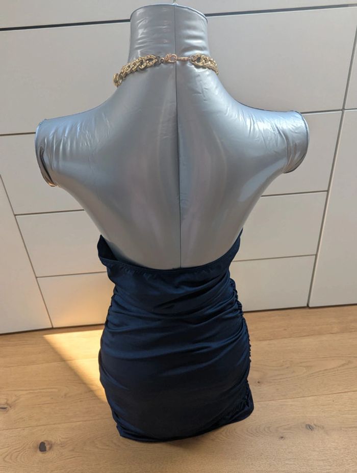 Robe bleue jamais porté - photo numéro 2