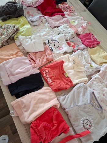 Lots vêtements bebe