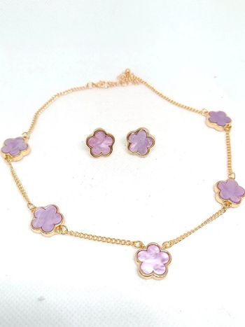 Lot collier + boucles d'oreilles trefle 5 feuilles