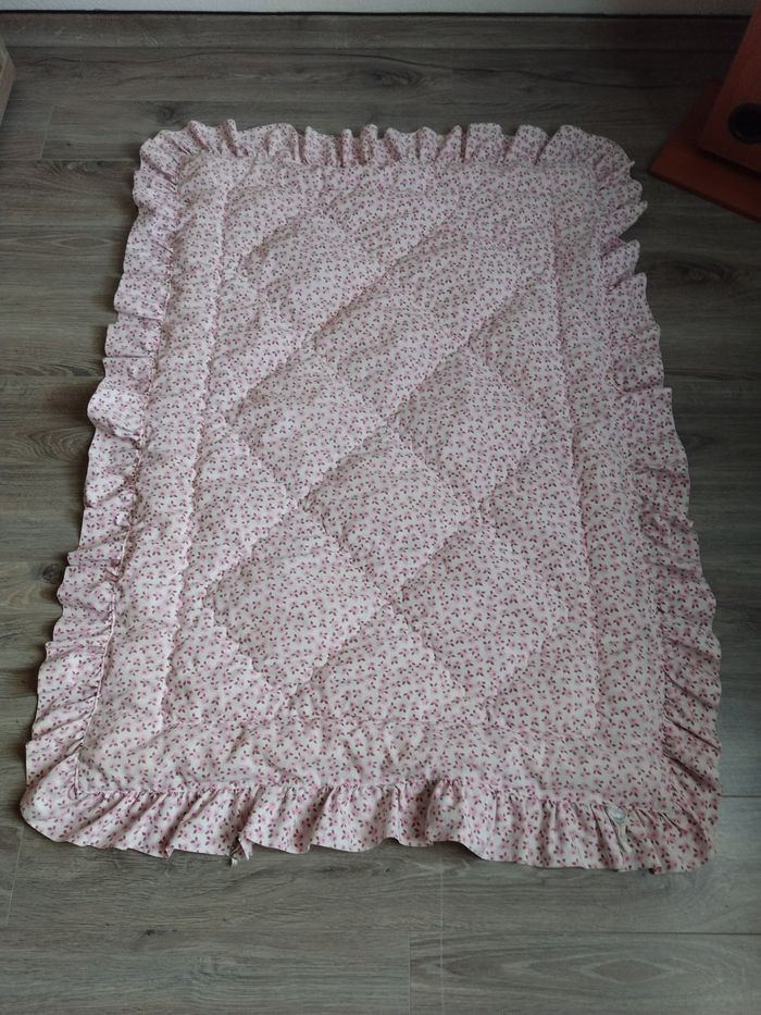 Couvre lit matelassée bébé Vintage années 70