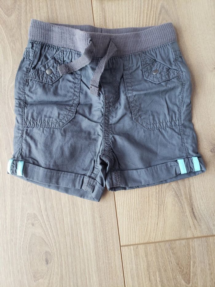 Lot shorts 06 mois - photo numéro 3