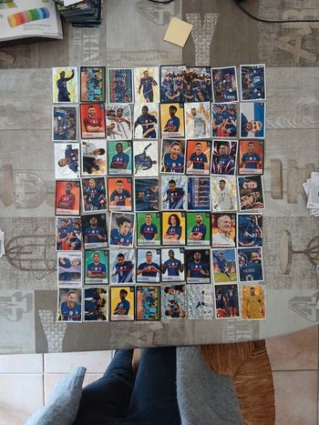 Lot de 56 stickers foot