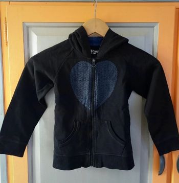Sweat zippé à capuche 8 ans