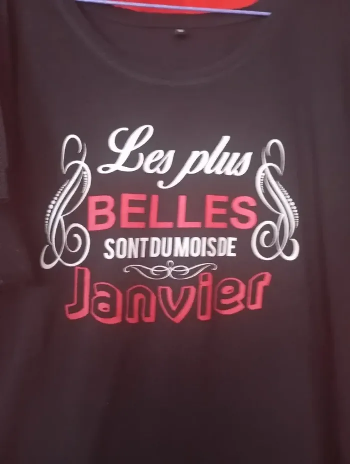Tee shirt femme manches courtes taille 50/52 (343) - photo numéro 2