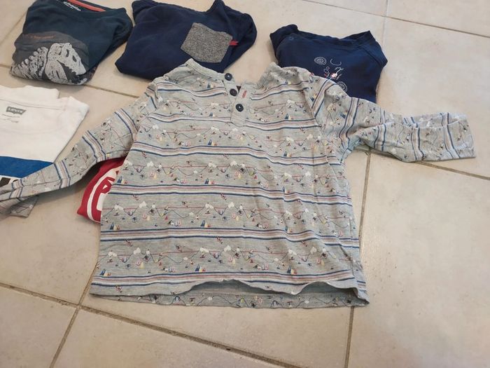 Lot tshirt manches longues 3 ans - photo numéro 2