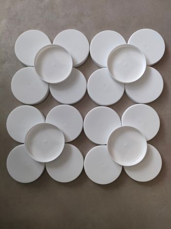 20 couvercles capuchons pour yaourts la laitiere et modèles de marque distributeur