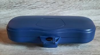 Etui à lunettes en plastique 