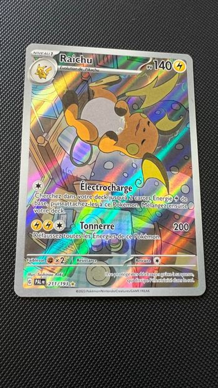 Carte Pokémon Raichu PAL211/193