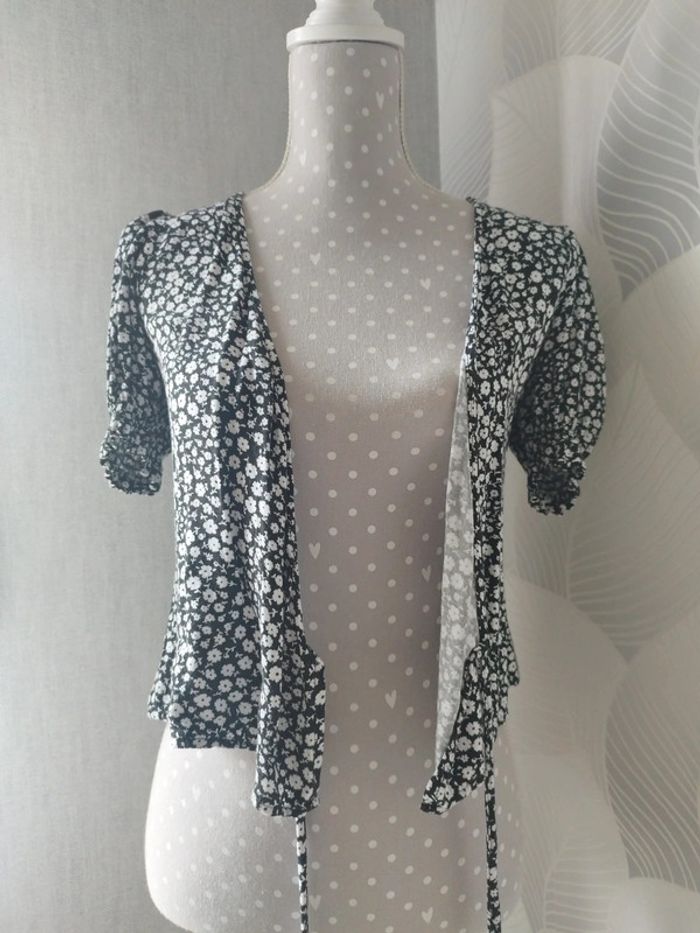 Blouse cache-cœur à fleurs xs NEUVE - photo numéro 3