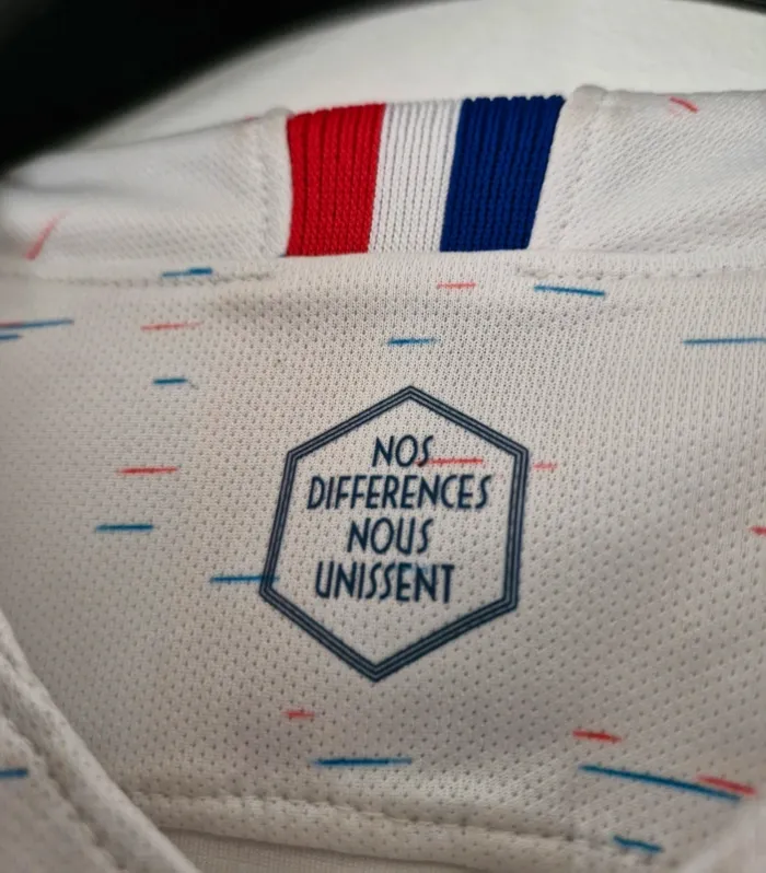 Maillot Shirt Football Nike Équipe de France 2018 Taille M - photo numéro 4