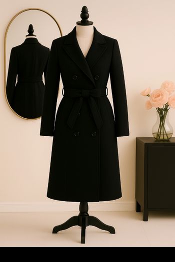 Manteau noir à boutons en laine taille unique