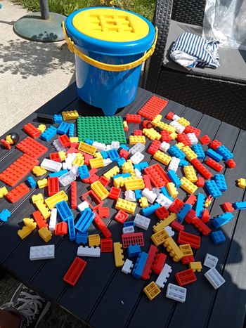 Ensemble de plus de 180 brics OK