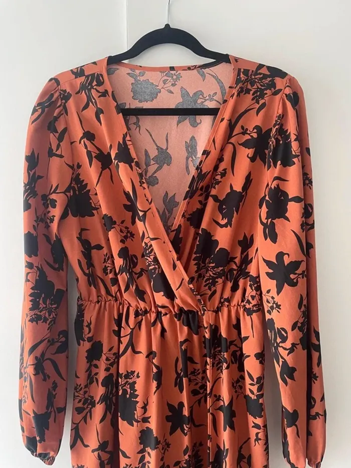 Robe longue taille L en très bon état - photo numéro 2