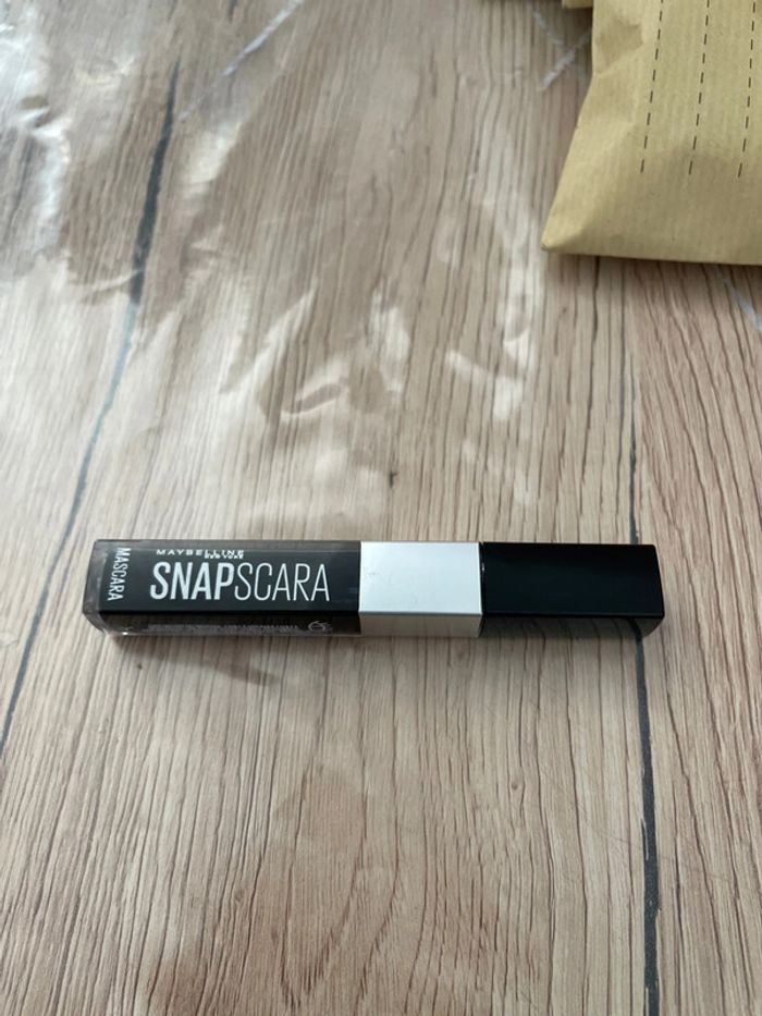 Mascara noir n°15